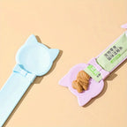 Long-Handle Cat Treat Spoon - Easy-Squeeze Lickable Wet Food Feeder